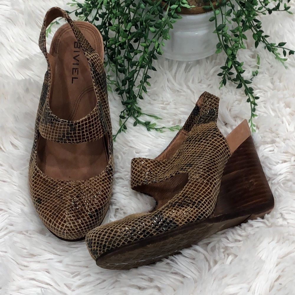 Biviel wedges